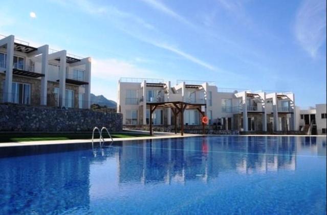 The Seaterra Reserve Penthouse With Mountains&Seaviews And Rooftop Terrace Akanthou エクステリア 写真